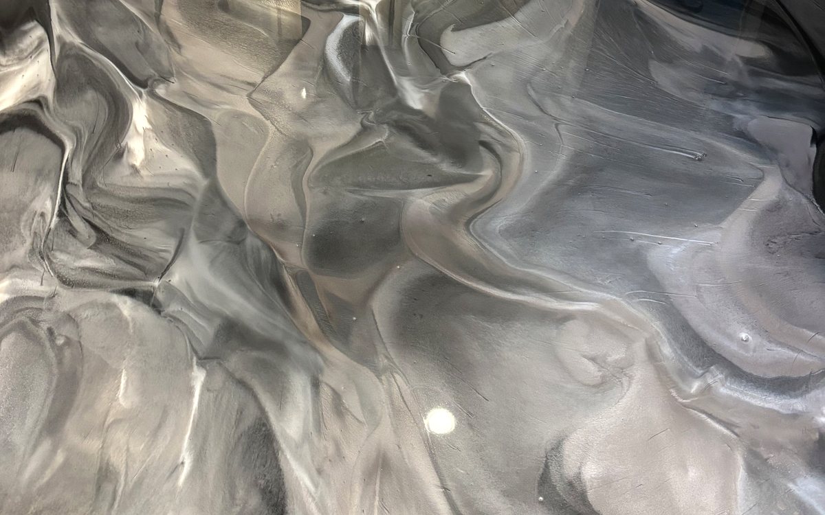 Real CrossBuilt job: silver and gray marbled metallic epoxy floor